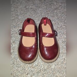 Old Navy Burgundy Kids Mary Jane Shoes.  5T